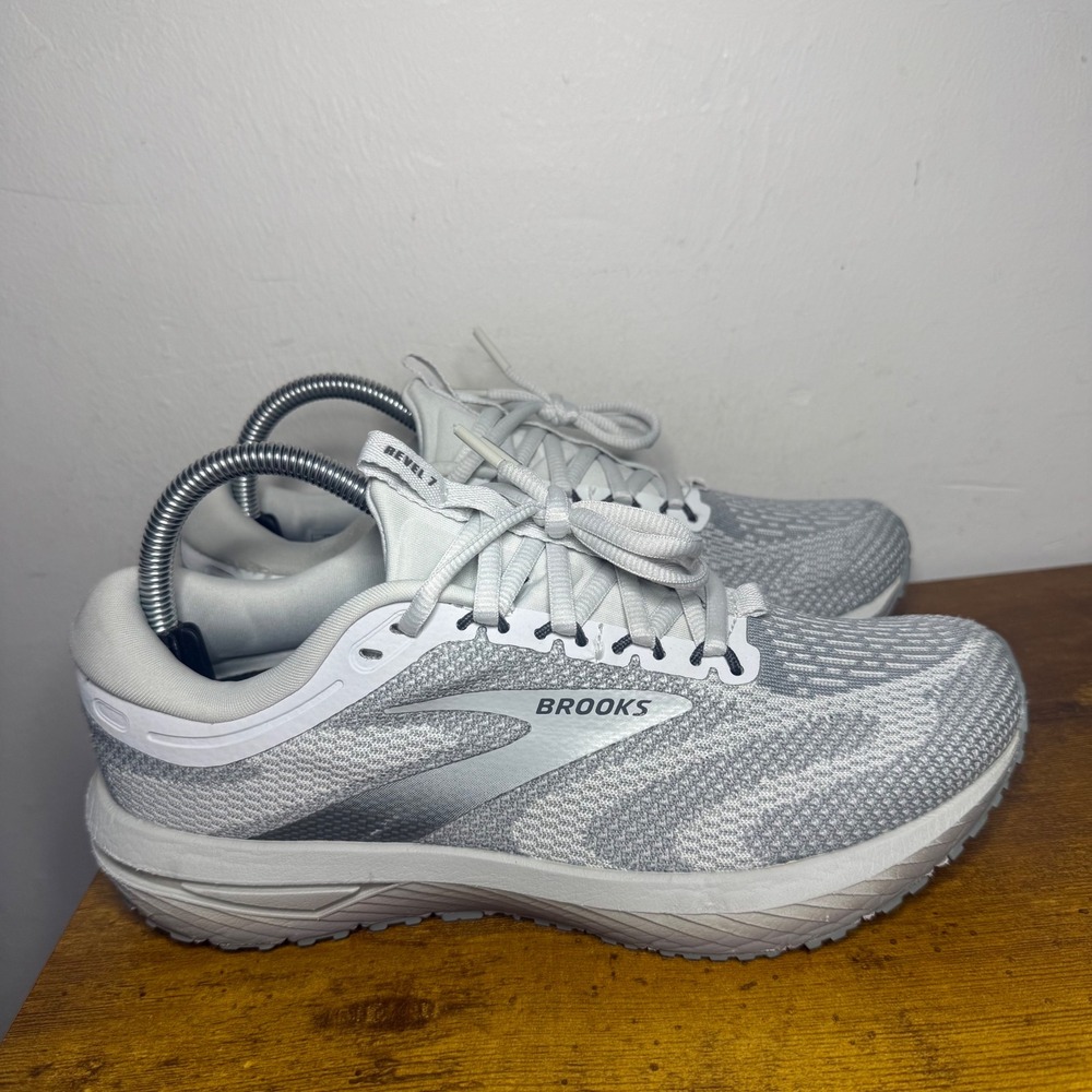 Brooks Revel 7 Running Shoes Womens Size 8.5 Grey 1204241B036